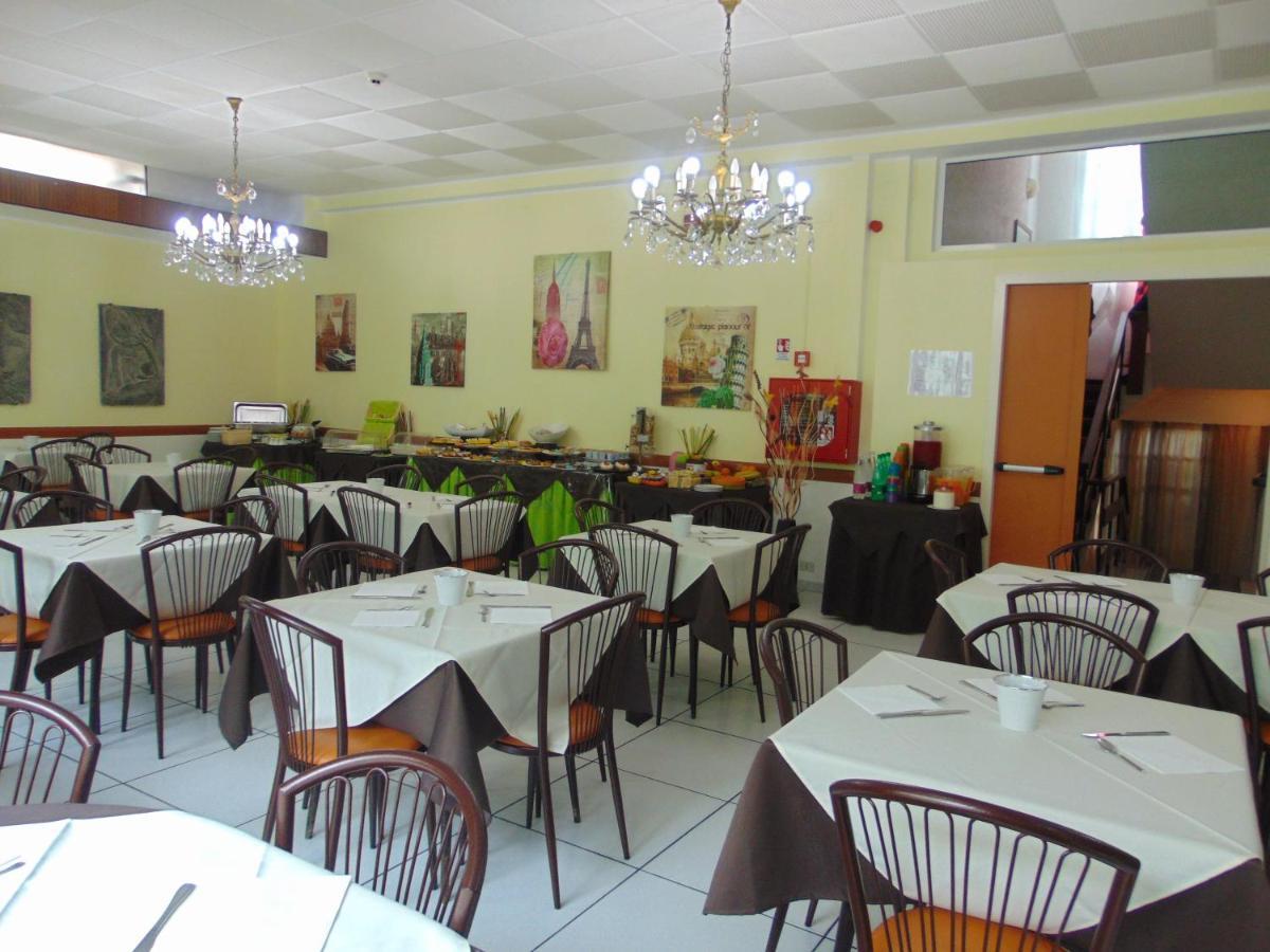 Hotel Sant'Angelo Riccione Extérieur photo